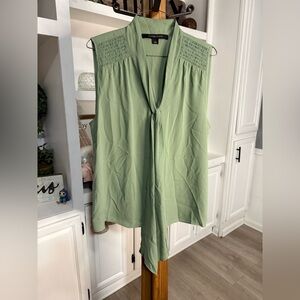 Cynthia Steffe Light Green Sleeveless Blouse